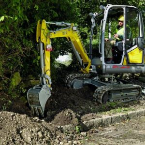 Mini-pelle WACKER NEUSON ET24, Tony-Mat mini pelles et tractopelles matériel BTP neuf et occasion Bretagne Morbihan Vannes