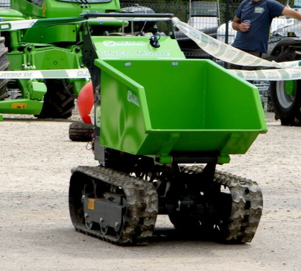 Transporteur multifonction sur chenilles Cingo M 500 de MERLO - dumper - tombereau - Tony Mat matériel BTP Bretagne Morbihan