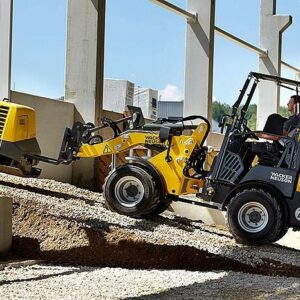 Chargeuse sur pneus à châssis articulé WACKER NEUSON WL28